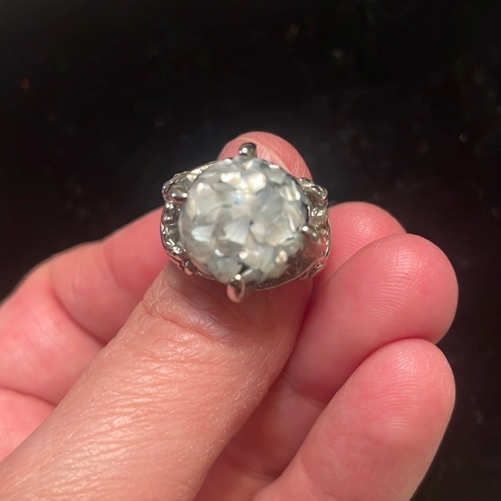 Chunky women’s size 7 ring
